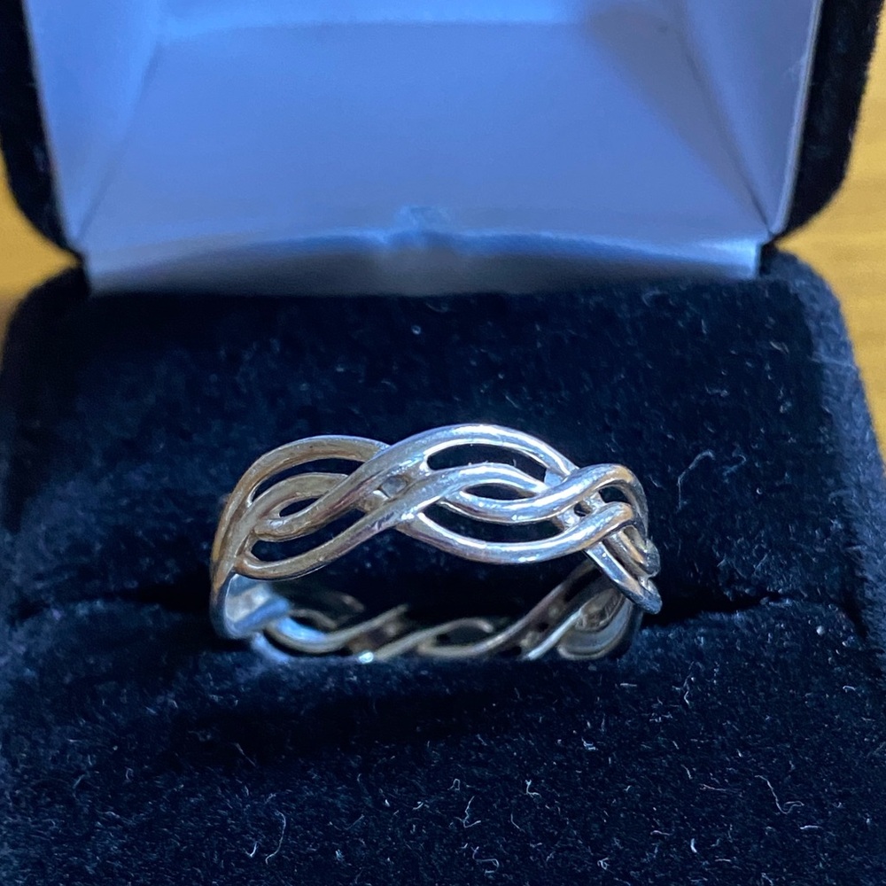 Sterling Silver Woven Wave Ring - Silver (9-9.5)